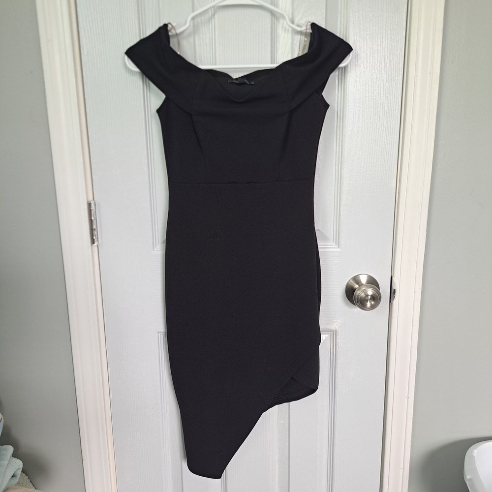 Fashion Nova Black One-Shoulder Asymmetrical Sheath Dress